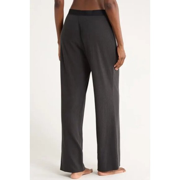 SKIMS Stretch Cotton Rib Pajama Pants in Soot Black Size Large - Picture 2 of 9